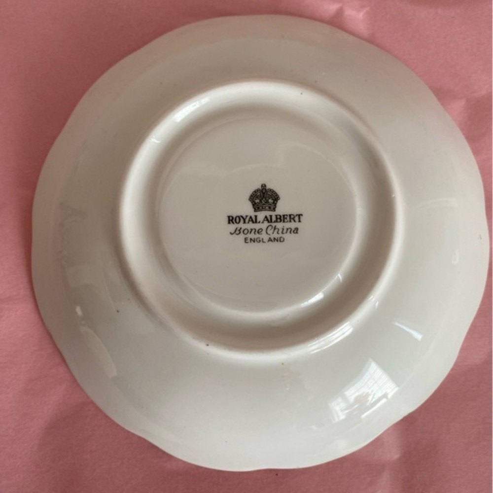 Royal Albert Bone China Lavender Ombré Teacup and Saucer in Primulette Pattern - Picture 7 of 10